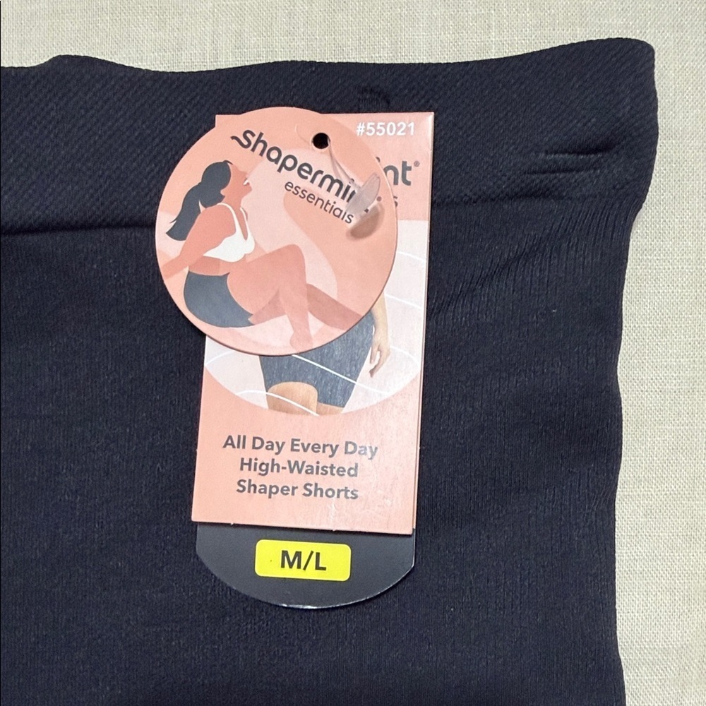 Shapermint All Day Every Day High Waisted Shapewear Shorts, Size M/L. NWT - Picture 8 of 11